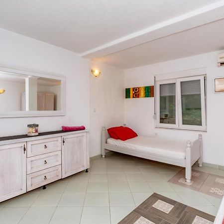 Apartmani Lira Сутоморе Екстер'єр фото