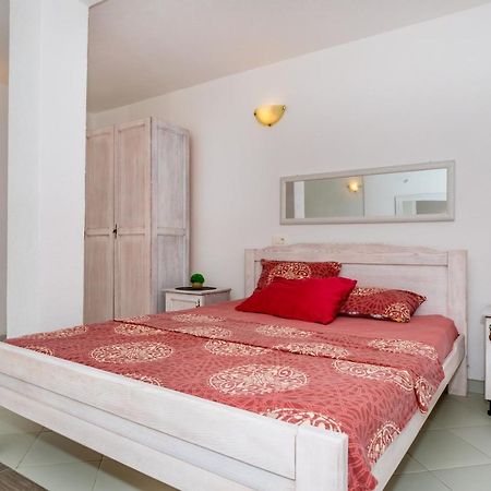 Apartmani Lira Сутоморе Екстер'єр фото