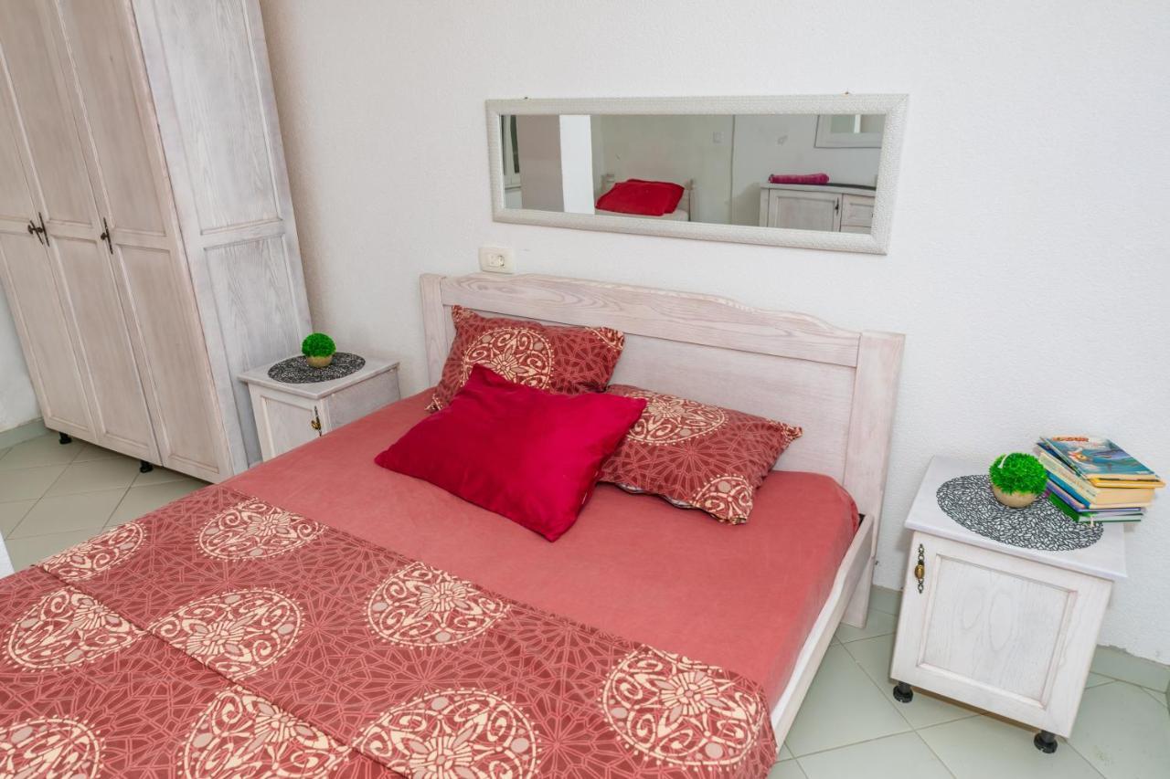 Apartmani Lira Сутоморе Екстер'єр фото