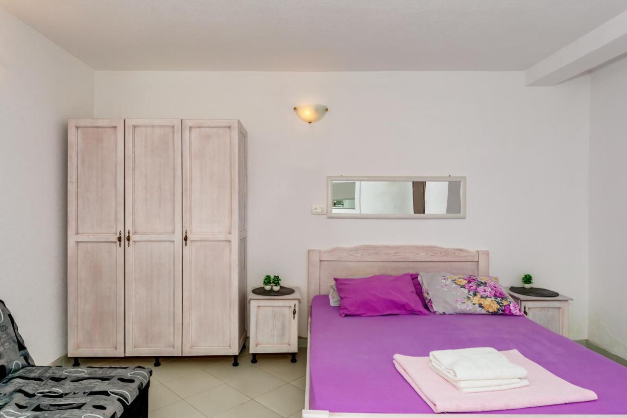 Apartmani Lira Сутоморе Екстер'єр фото