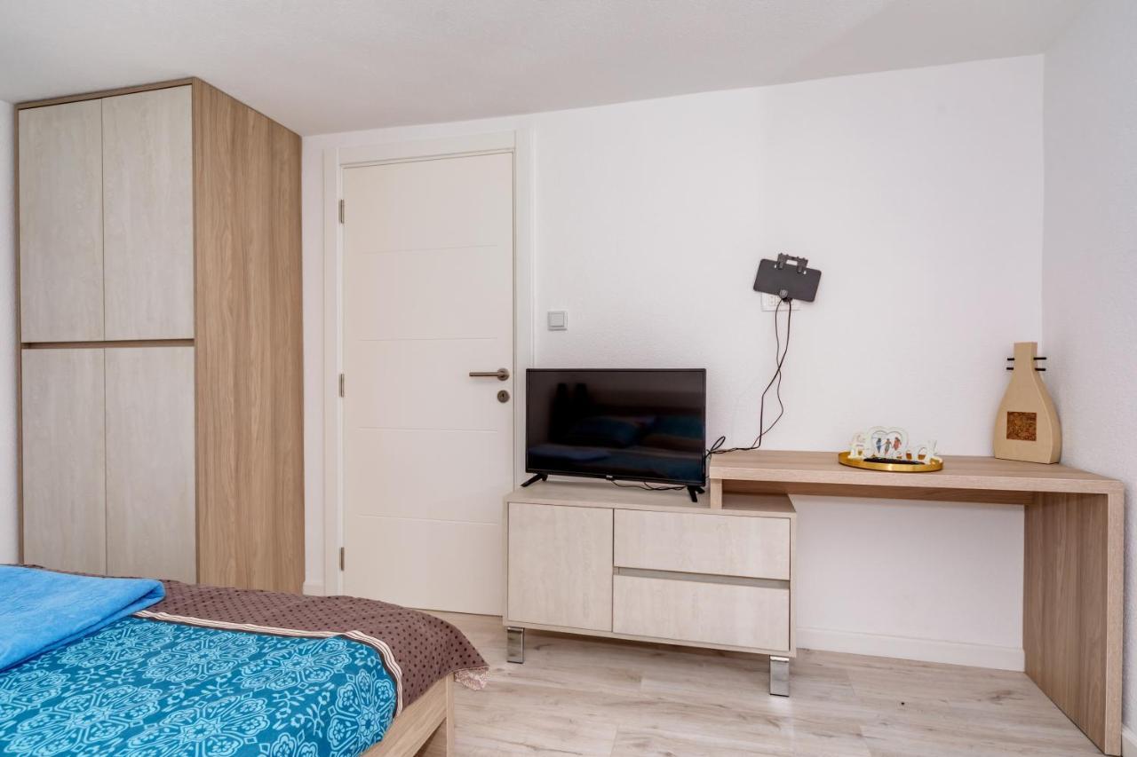 Apartmani Lira Сутоморе Екстер'єр фото