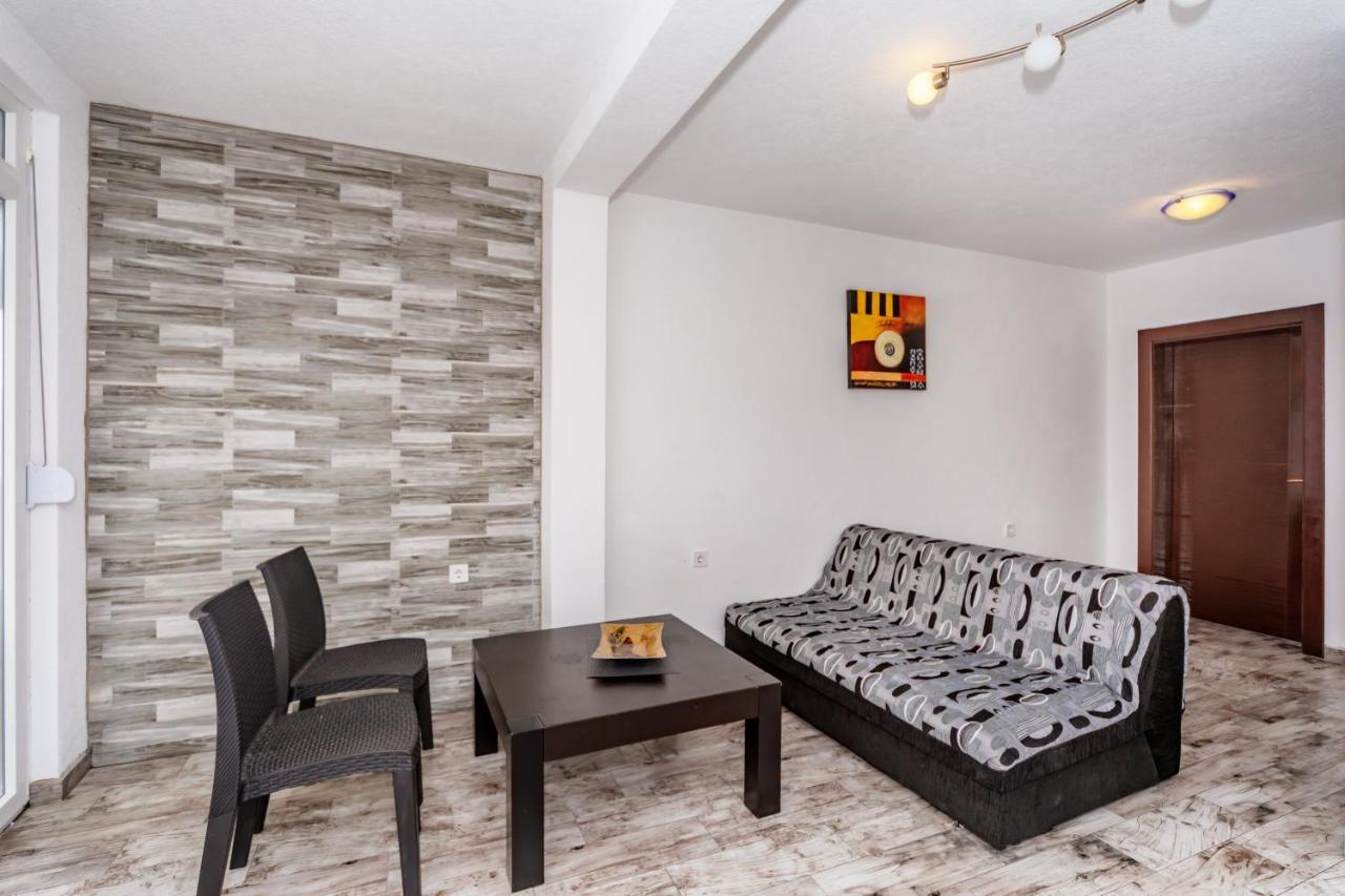 Apartmani Lira Сутоморе Екстер'єр фото