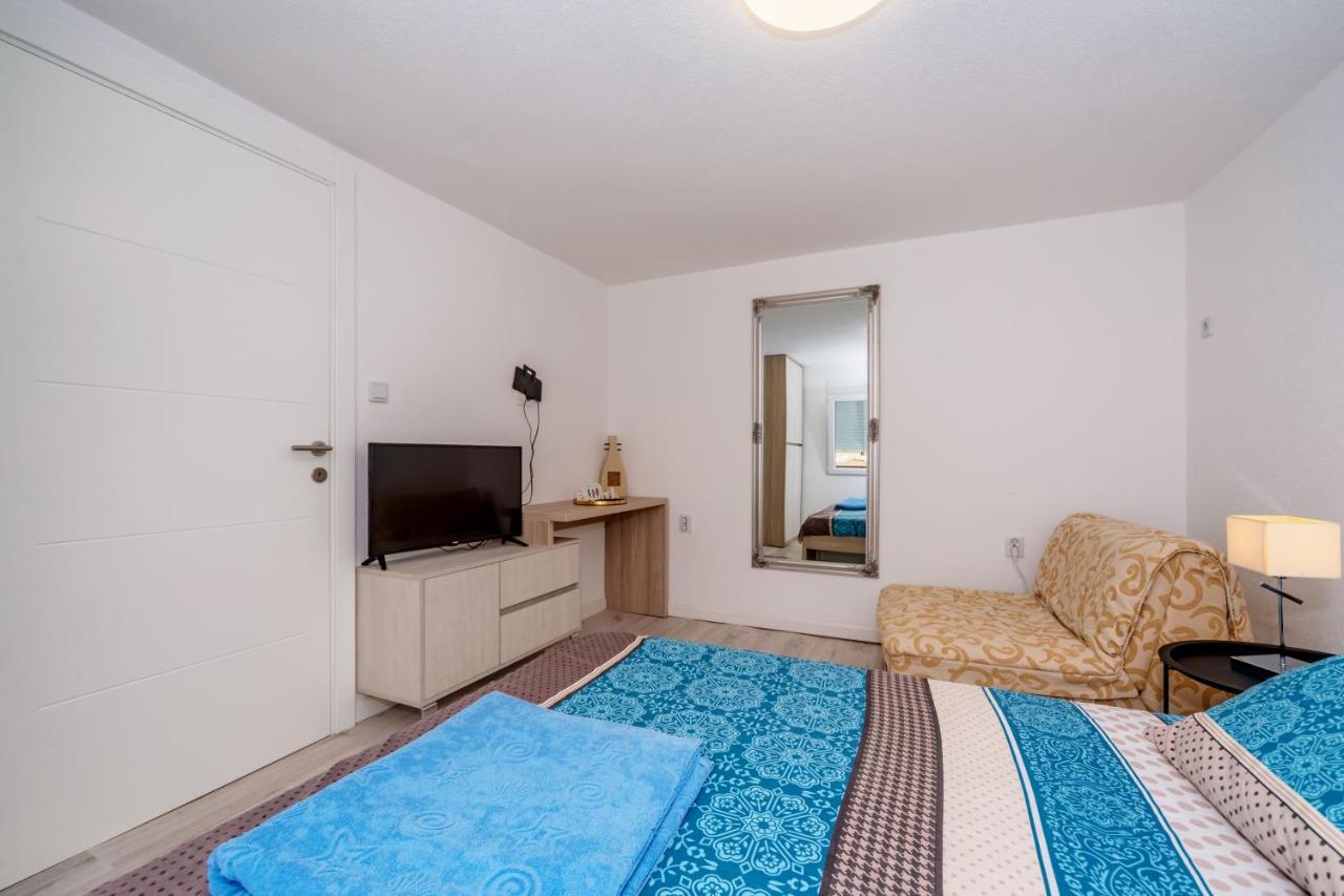 Apartmani Lira Сутоморе Екстер'єр фото