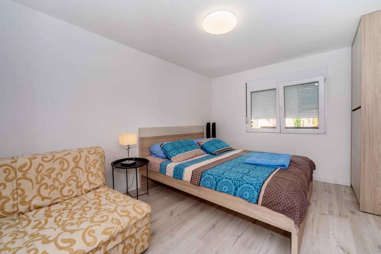 Apartmani Lira Сутоморе Екстер'єр фото
