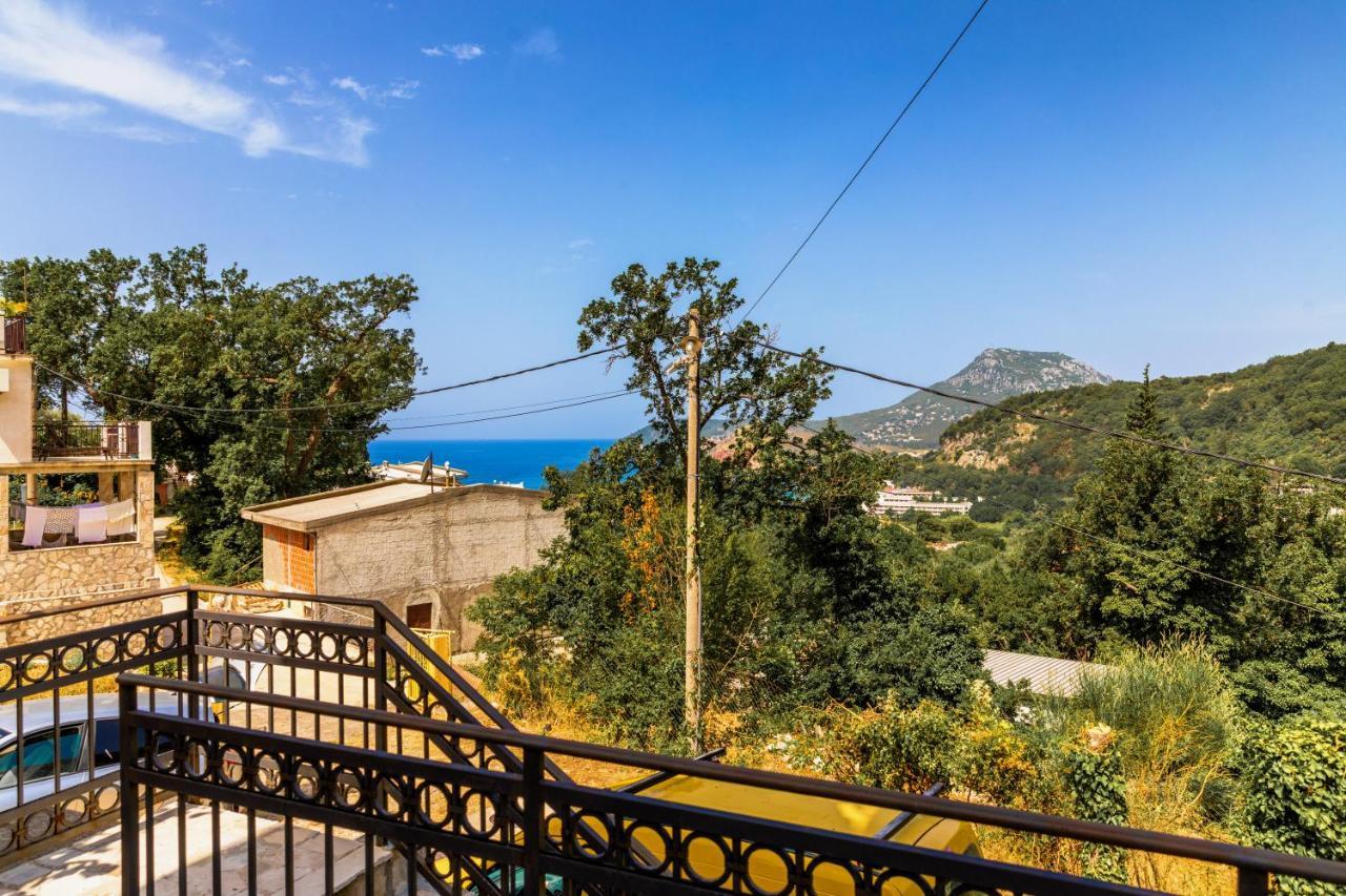 Apartmani Lira Сутоморе Екстер'єр фото